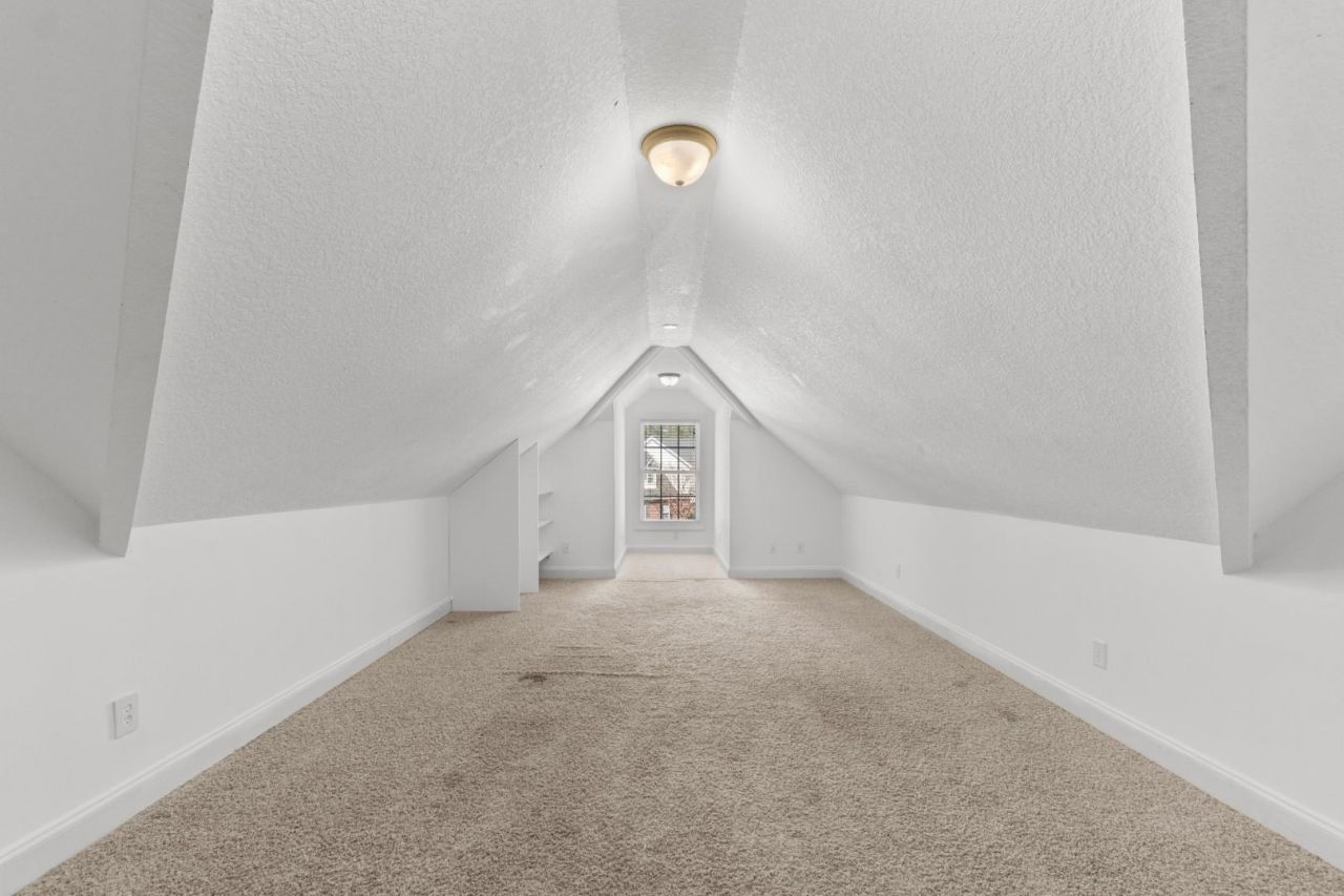 109 Eden Ct. Photo 26