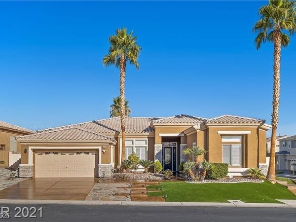 394 Highland Hills Court, Las Vegas, NV 89148