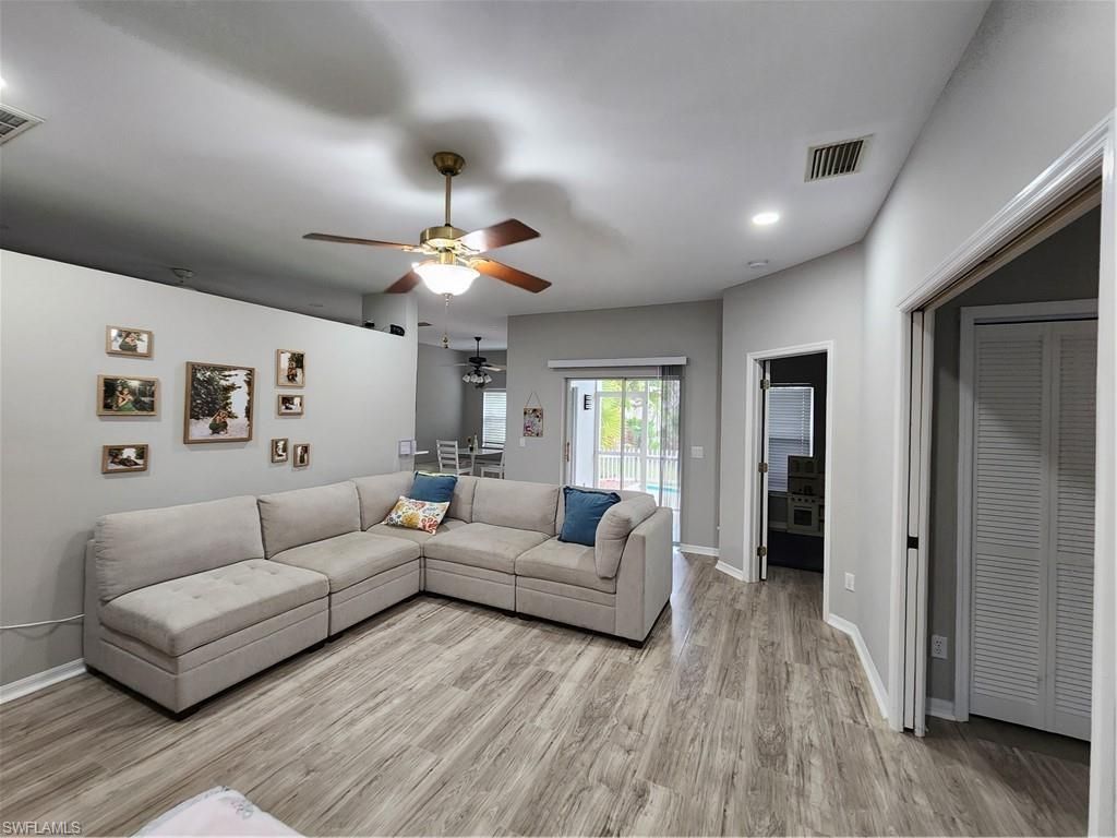 10702 Rio Mar Cir, Estero, FL 33928 Photo