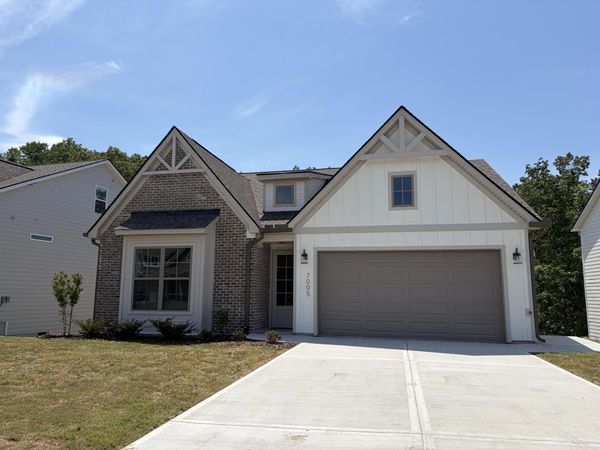 7005 Mercedes Lane, Ooltewah, TN 37363