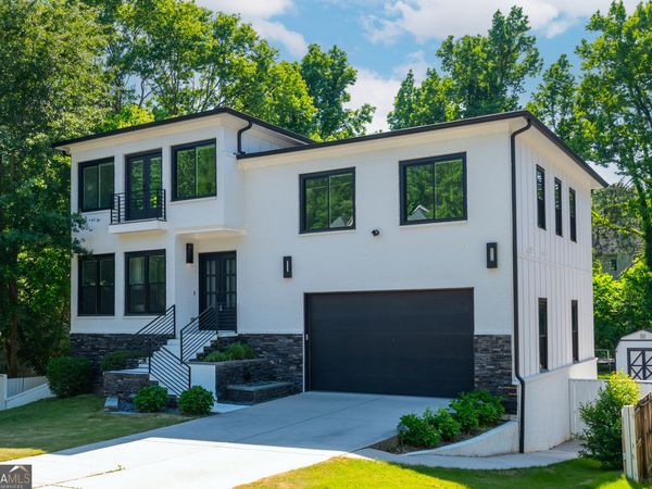 2804 Skyland Drive NE, Brookhaven, GA 30341