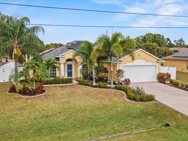 3215 SE West Snow Road, Port Saint Lucie, FL 34984