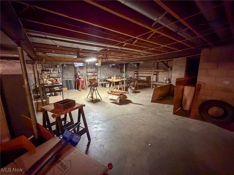 594 Center Street W, Warren, OH 44481 Photo 18