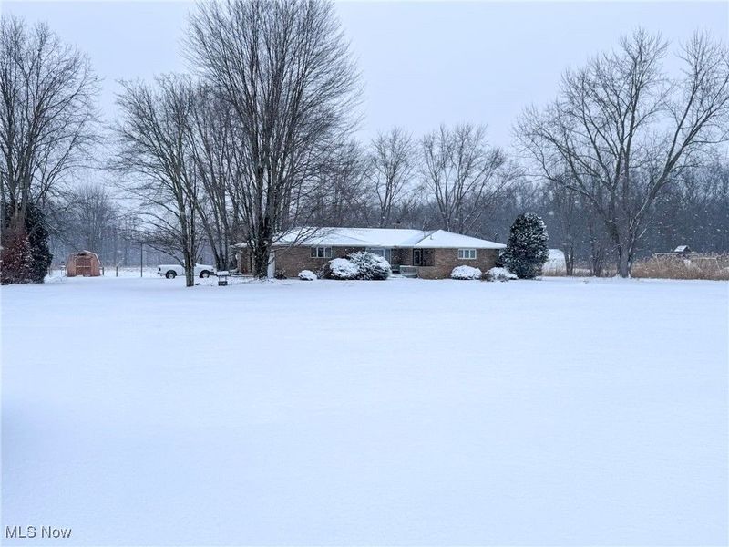 594 Center Street W, Warren, OH 44481 Photo 2