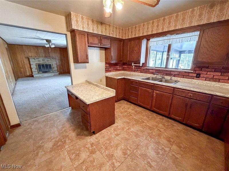 594 Center Street W, Warren, OH 44481 Photo 31