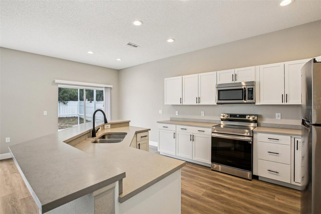 2700 Sierra Vista Way, Holiday, FL 34691 Photo