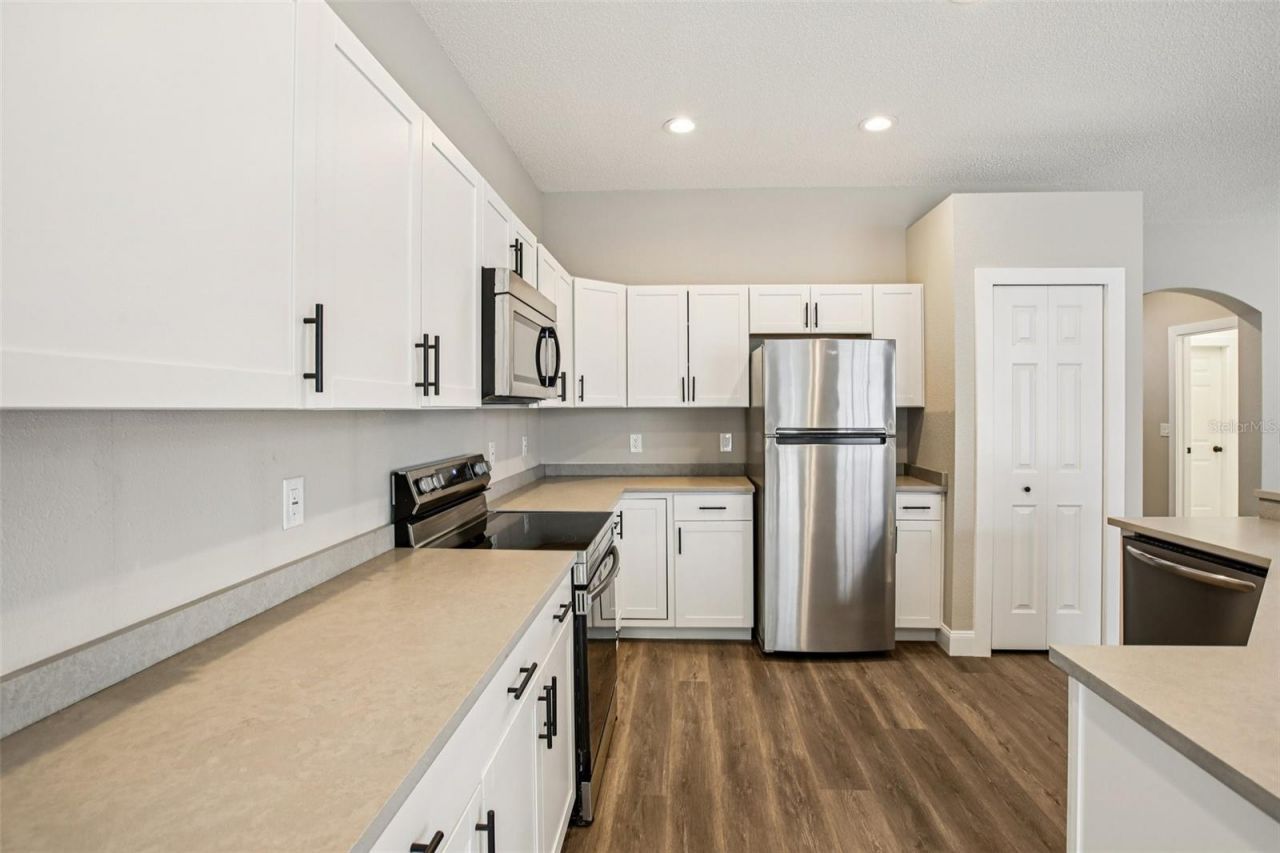 2700 Sierra Vista Way, Holiday, FL 34691 Photo