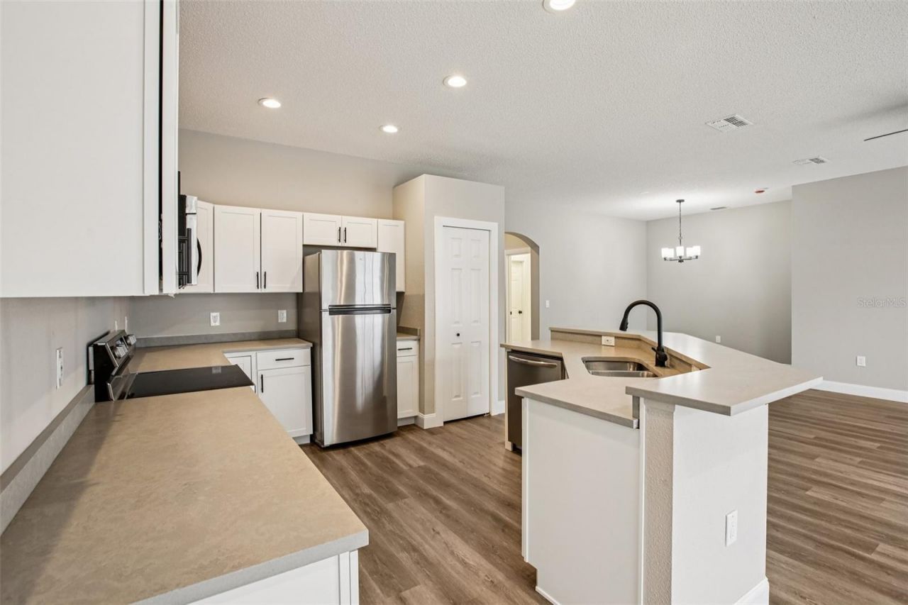 2700 Sierra Vista Way, Holiday, FL 34691 Photo