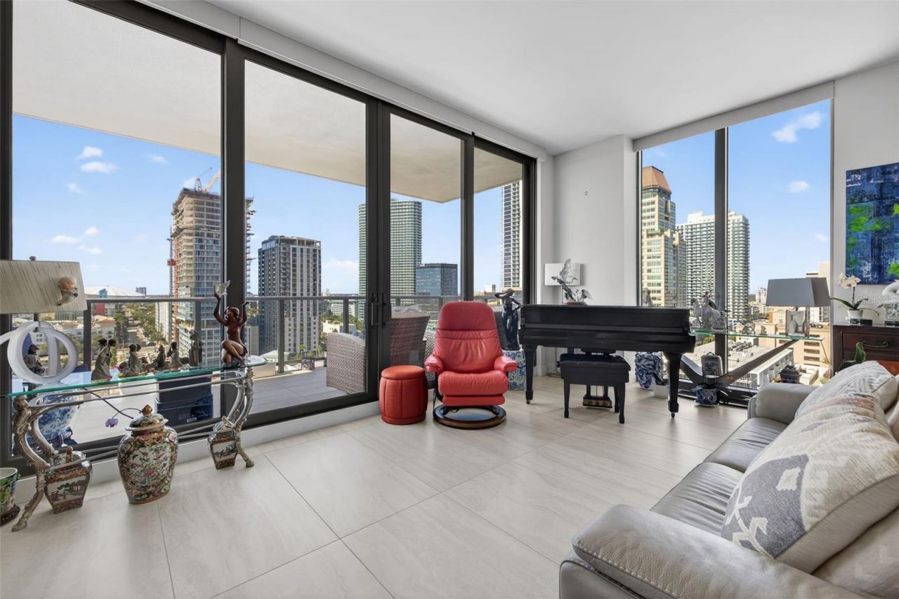 301 1st Street S, Unit 1505, Saint Petersburg, FL 33701 Photo