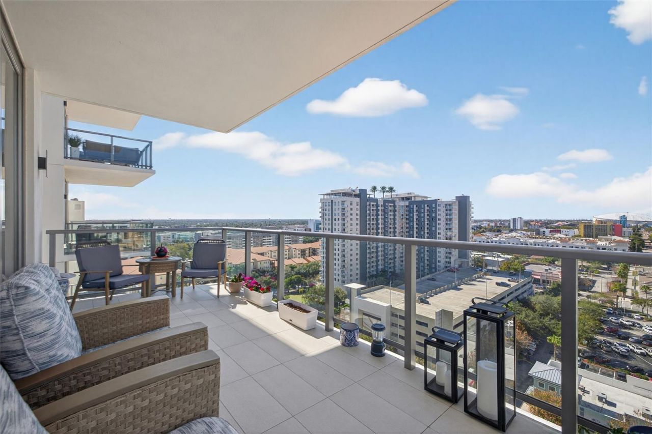 301 1st Street S, Unit 1505, Saint Petersburg, FL 33701 Photo