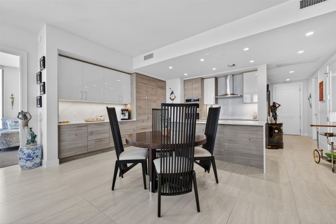 301 1st Street S, Unit 1505, Saint Petersburg, FL 33701 Photo