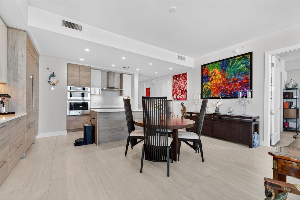 301 1st Street S, Unit 1505, Saint Petersburg, FL 33701 Photo