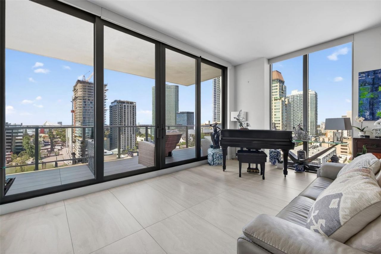 301 1st Street S, Unit 1505, Saint Petersburg, FL 33701 Photo