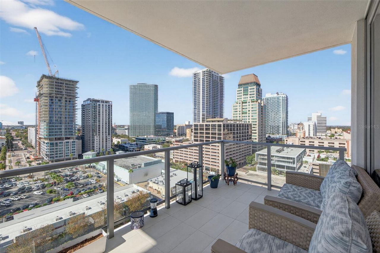 301 1st Street S, Unit 1505, Saint Petersburg, FL 33701 Photo