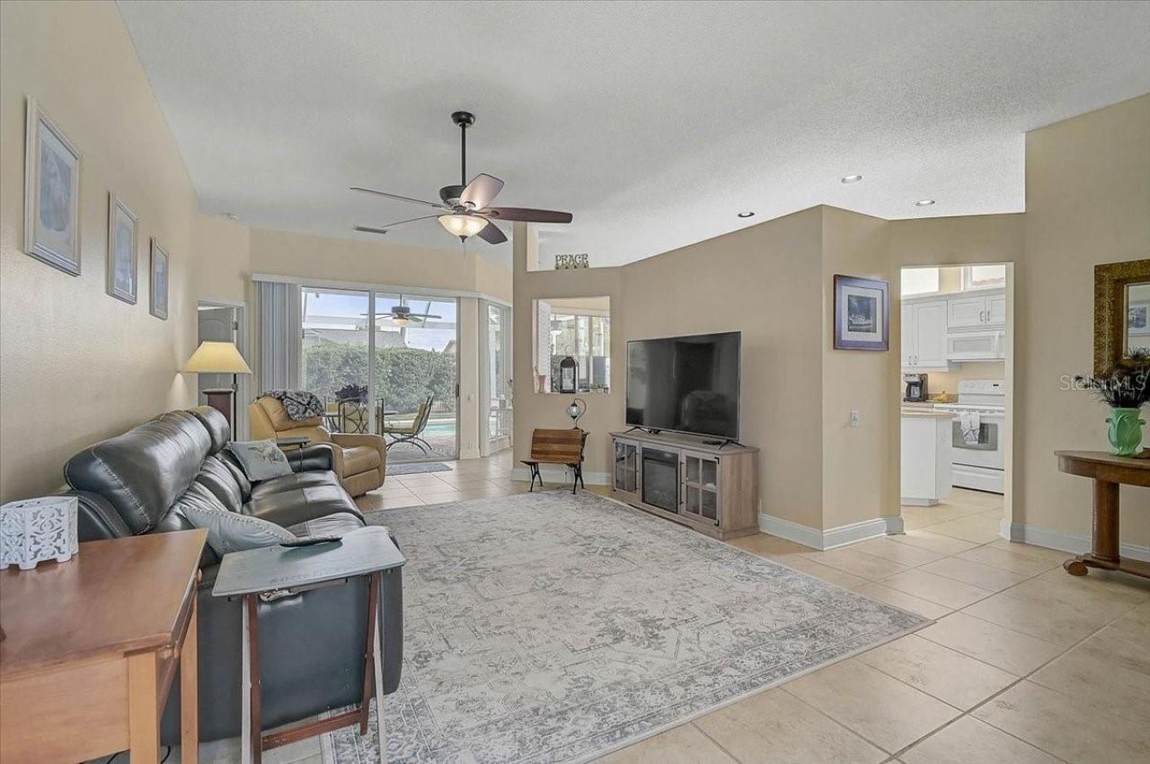 4729 Peridia Boulevard E, Bradenton, FL 34203 Photo