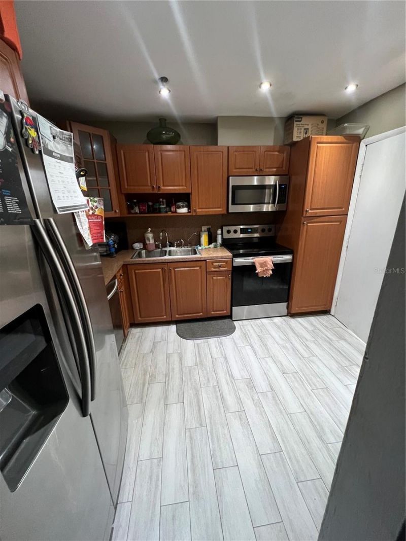 5961 N Falls Circle Drive, Unit 411, Lauderhill, FL 33319 Photo