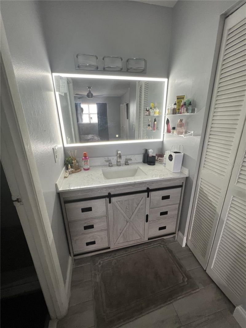 5961 N Falls Circle Drive, Unit 411, Lauderhill, FL 33319 Photo