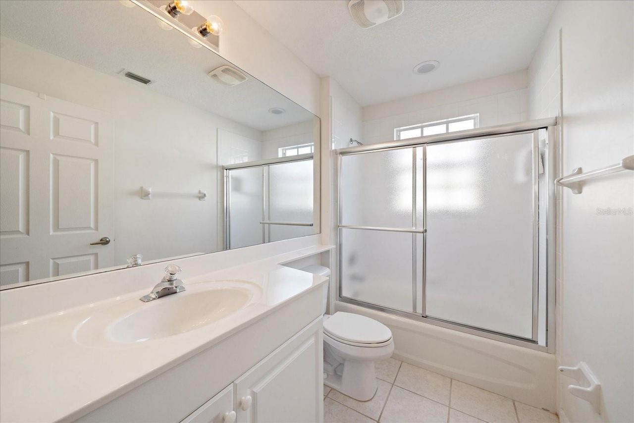 6318 Grand Oak Circle, Unit 204, Bradenton, FL 34203 Photo