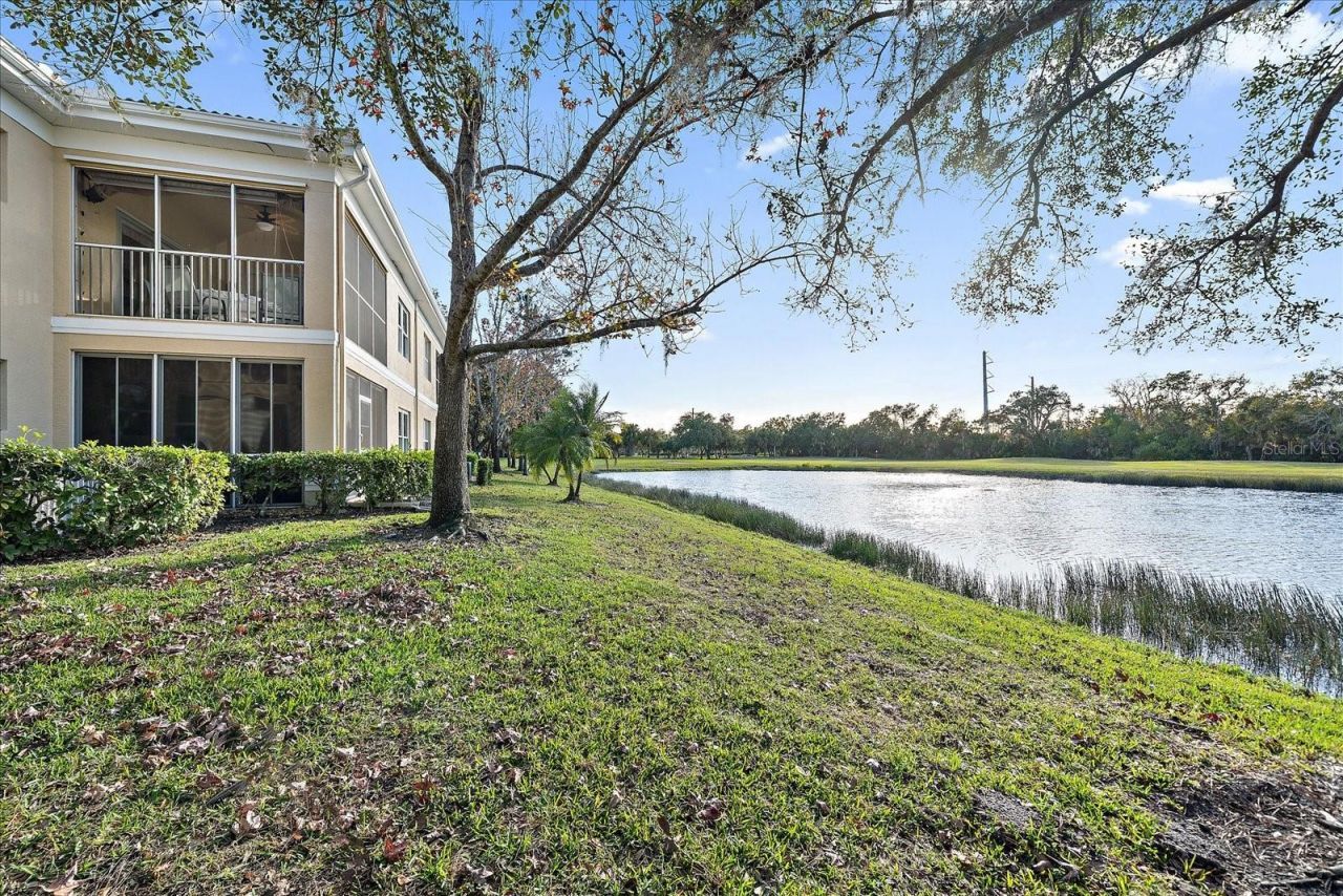 6318 Grand Oak Circle, Unit 204, Bradenton, FL 34203 Photo