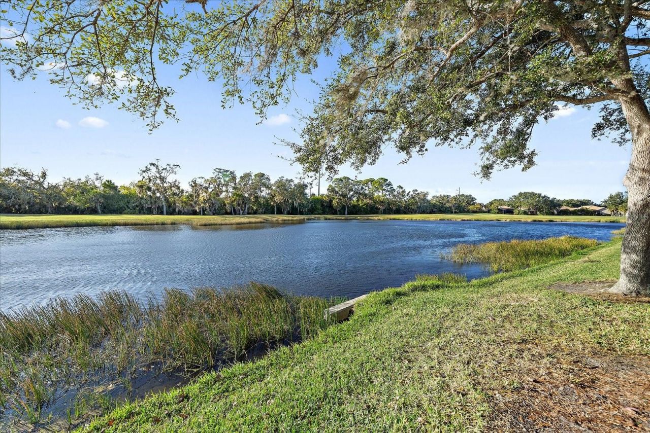 6318 Grand Oak Circle, Unit 204, Bradenton, FL 34203 Photo