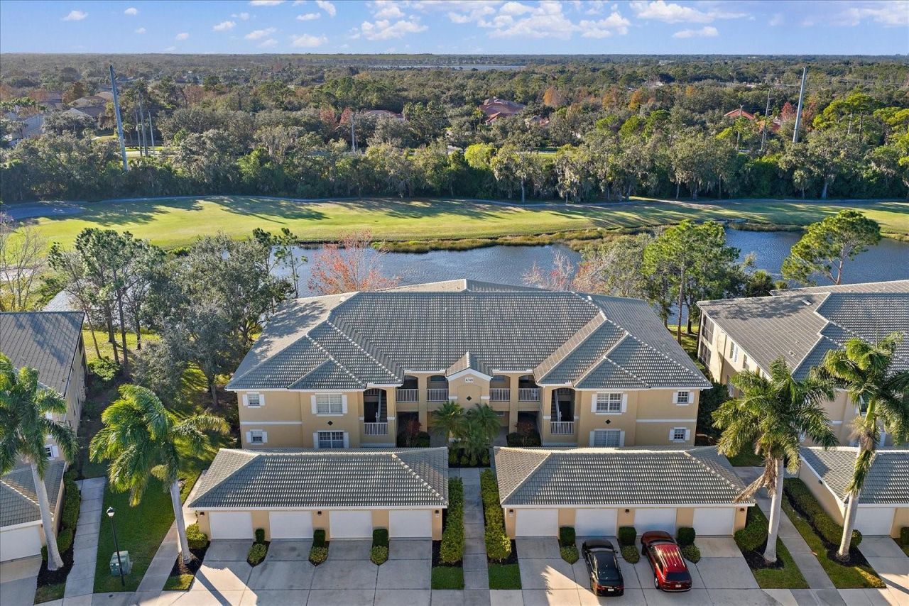 6318 Grand Oak Circle, Unit 204, Bradenton, FL 34203 Photo