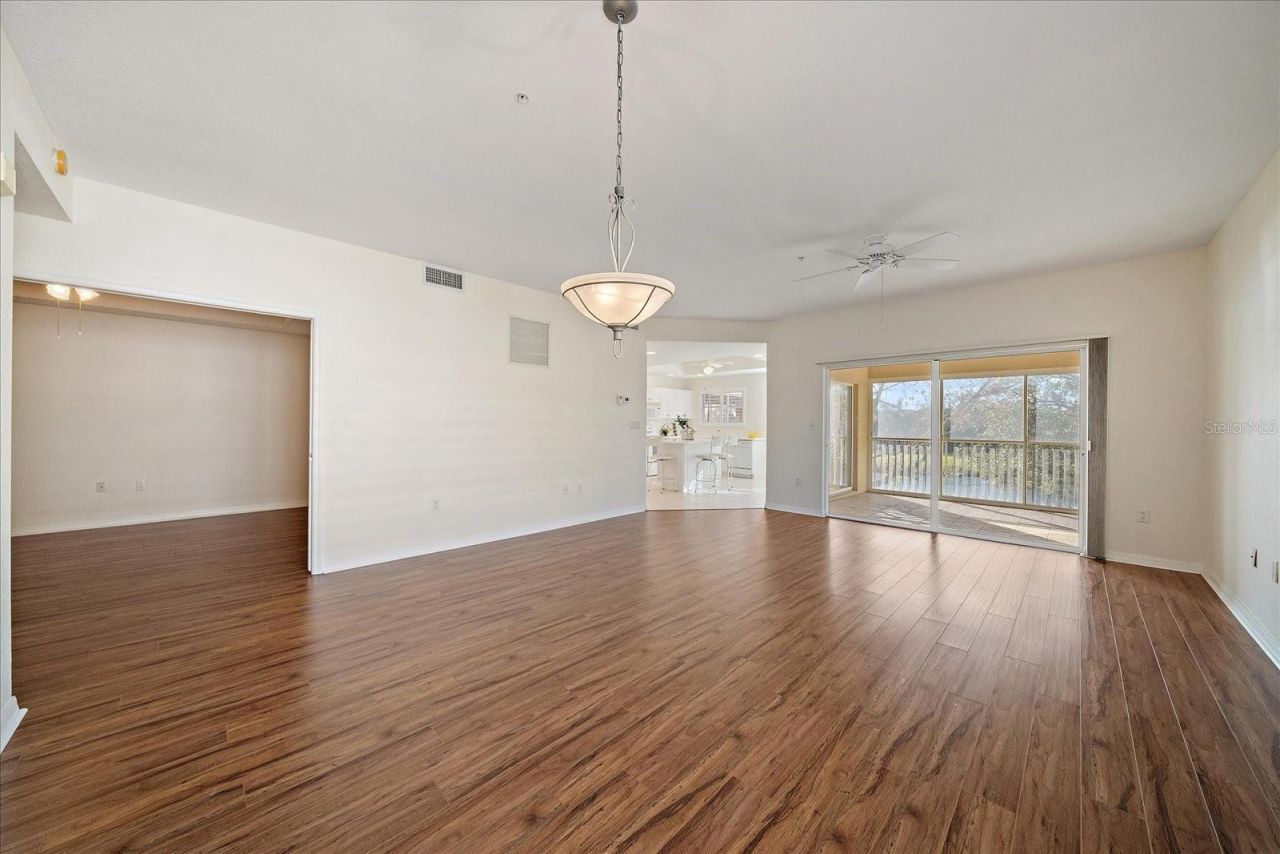 6318 Grand Oak Circle, Unit 204, Bradenton, FL 34203 Photo