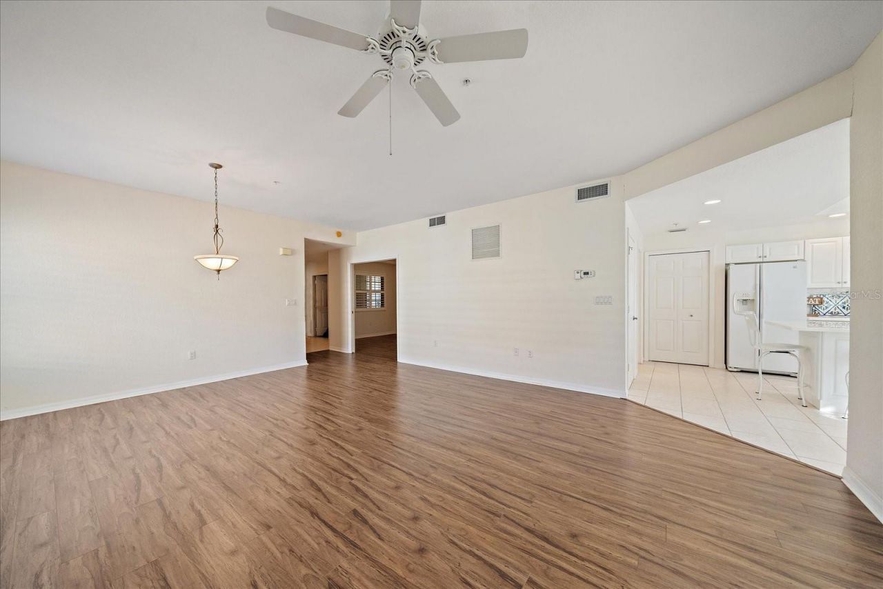 6318 Grand Oak Circle, Unit 204, Bradenton, FL 34203 Photo