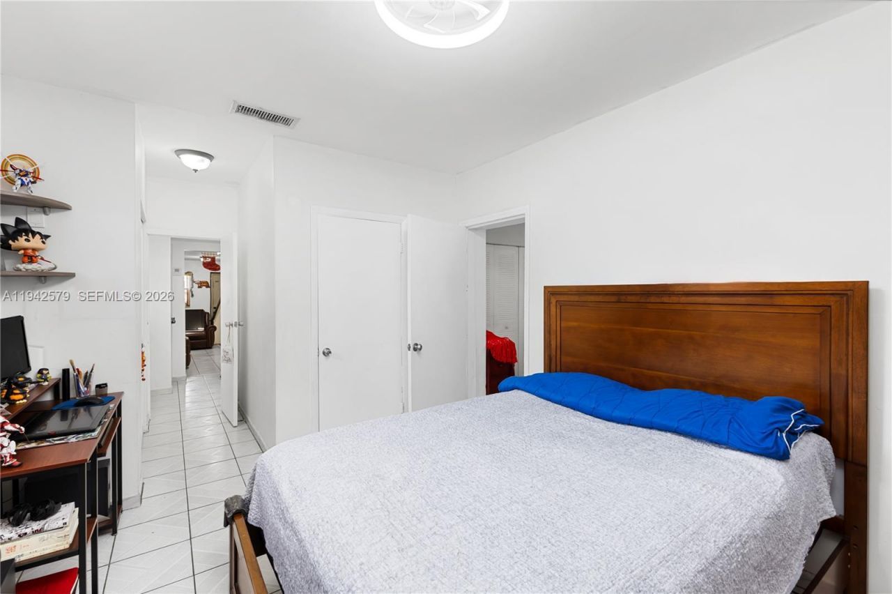 2818 SW 2nd St, Miami, FL 33135 Photo