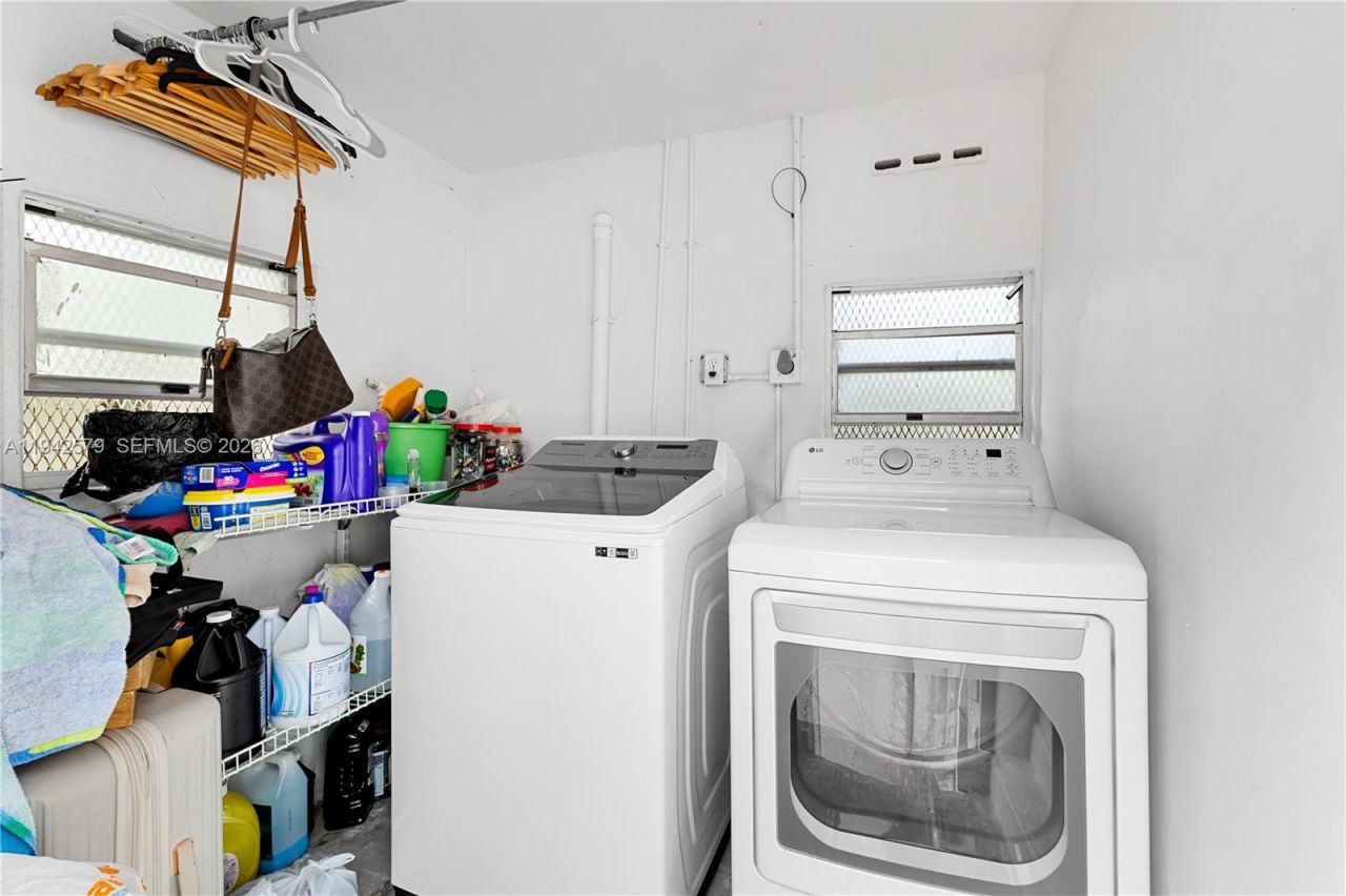 2818 SW 2nd St, Miami, FL 33135 Photo