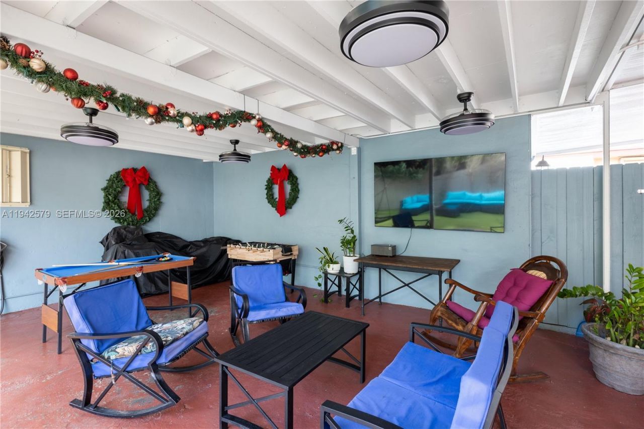 2818 SW 2nd St, Miami, FL 33135 Photo