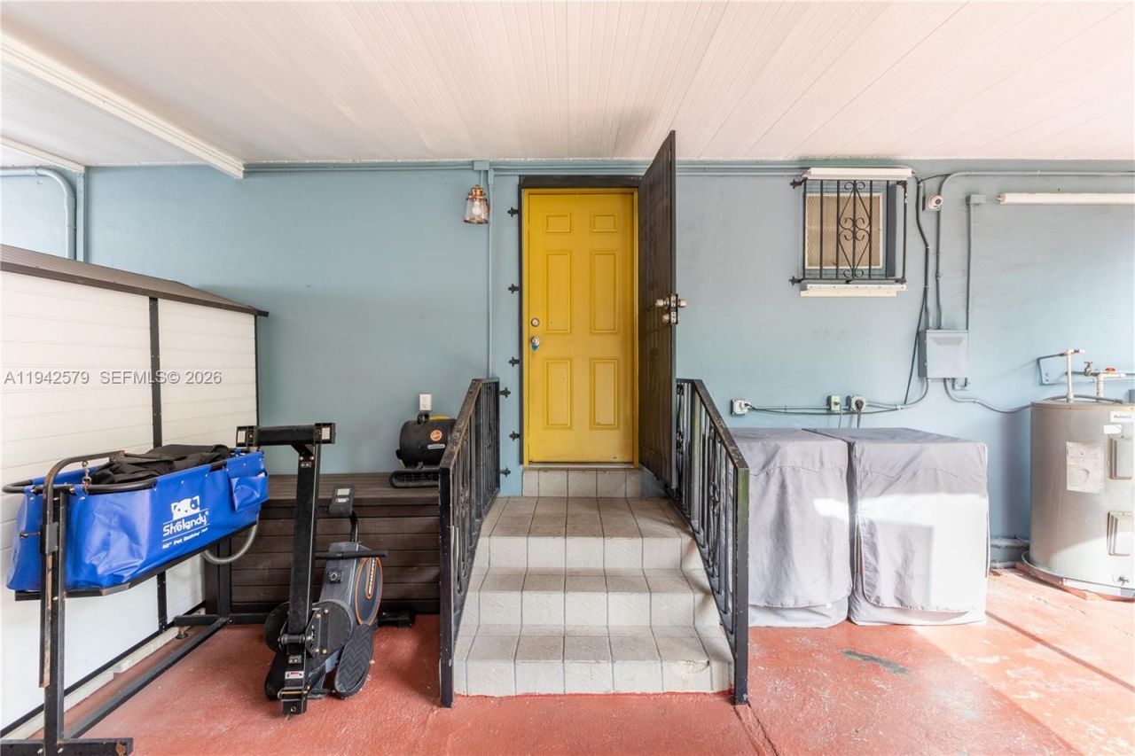 2818 SW 2nd St, Miami, FL 33135 Photo