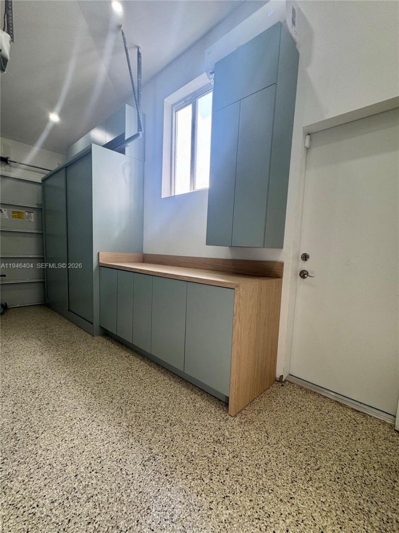 6365 SW 30th St, Miami, FL 33155 Photo