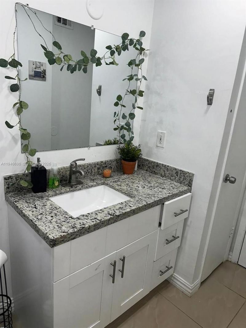 15560 SW 104th Ter, Unit 6112, Miami, FL 33196 Photo