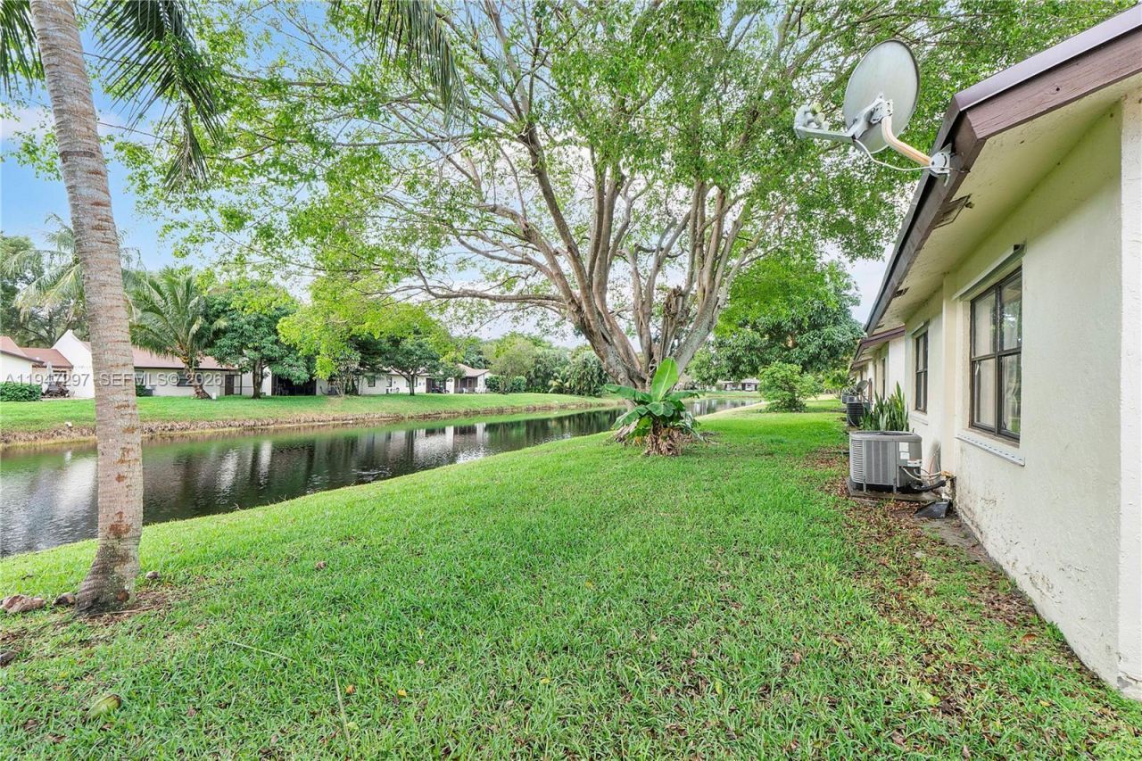 6616 N Parkway Dr, Unit 3-5, Margate, FL 33068 Photo