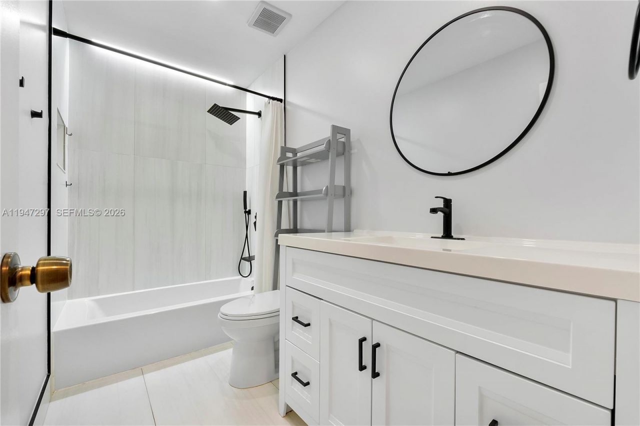 6616 N Parkway Dr, Unit 3-5, Margate, FL 33068 Photo