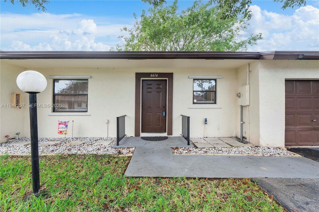 6616 N Parkway Dr, Unit 3-5, Margate, FL 33068 Photo