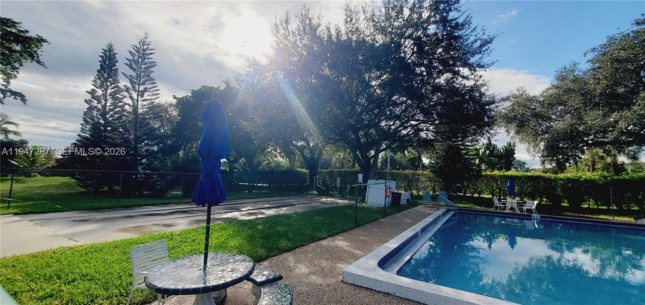 6616 N Parkway Dr, Unit 3-5, Margate, FL 33068 Photo