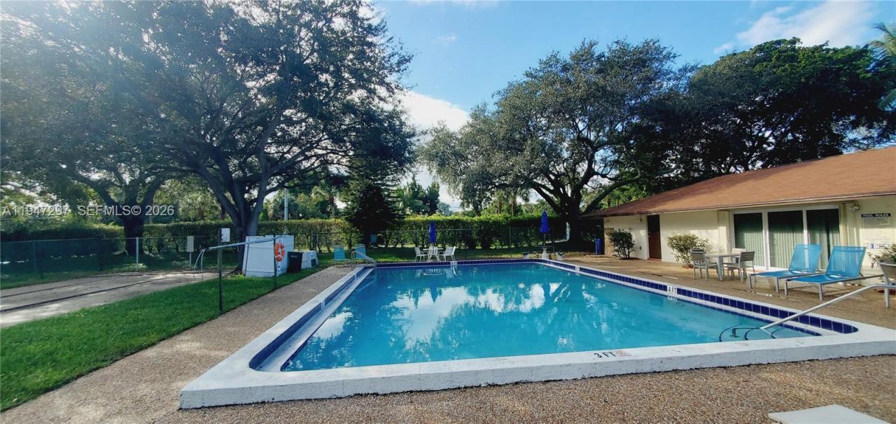 6616 N Parkway Dr, Unit 3-5, Margate, FL 33068 Photo