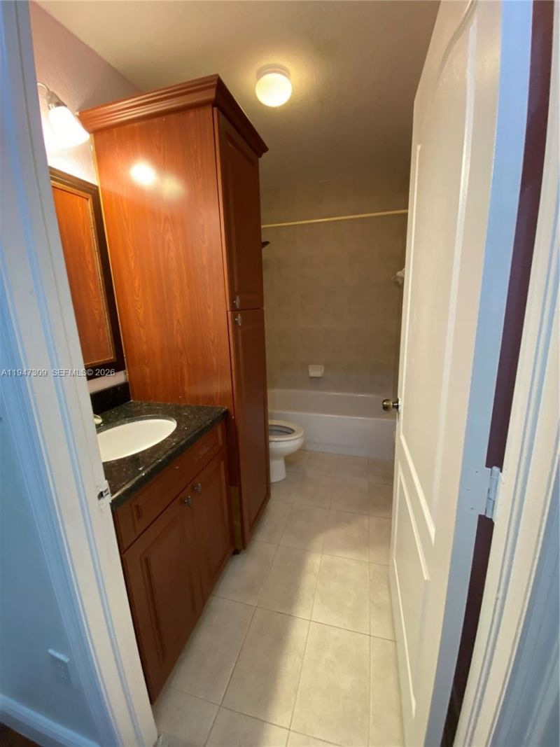 3503 W 76th St, Unit 4, Hialeah, FL 33018 Photo