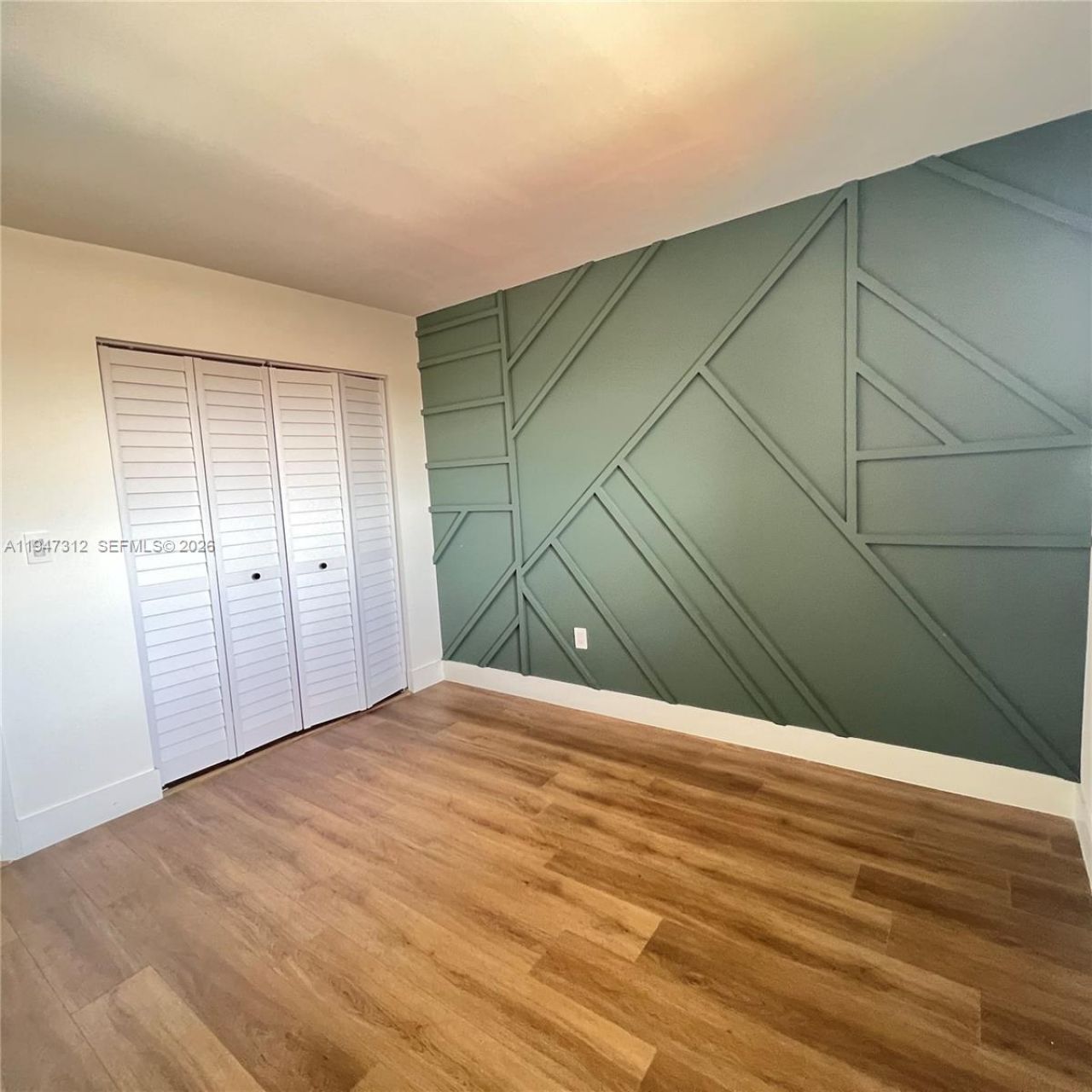 8425 NW 8th St, Unit 406, Miami, FL 33126 Photo