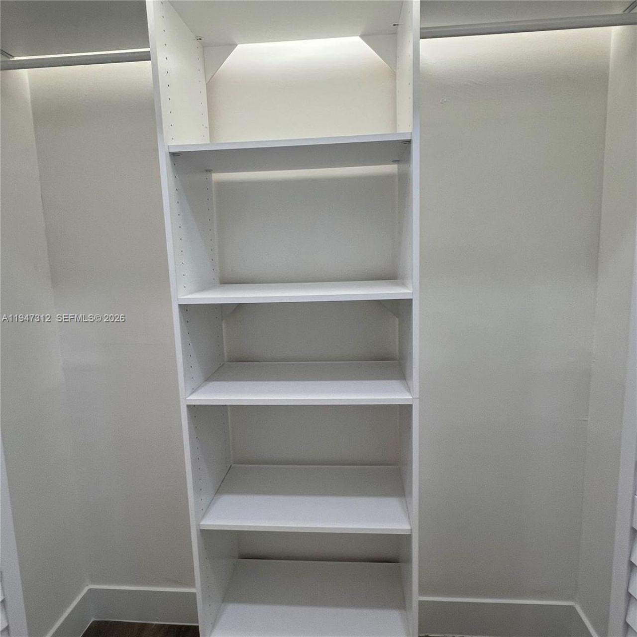8425 NW 8th St, Unit 406, Miami, FL 33126 Photo