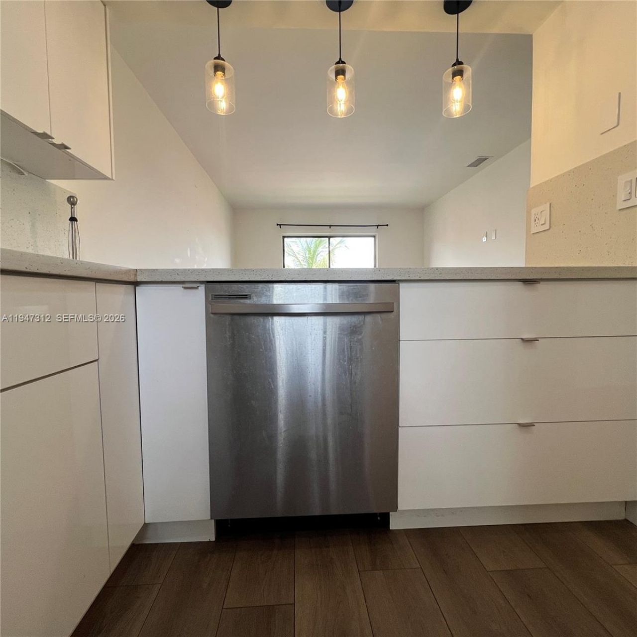 8425 NW 8th St, Unit 406, Miami, FL 33126 Photo