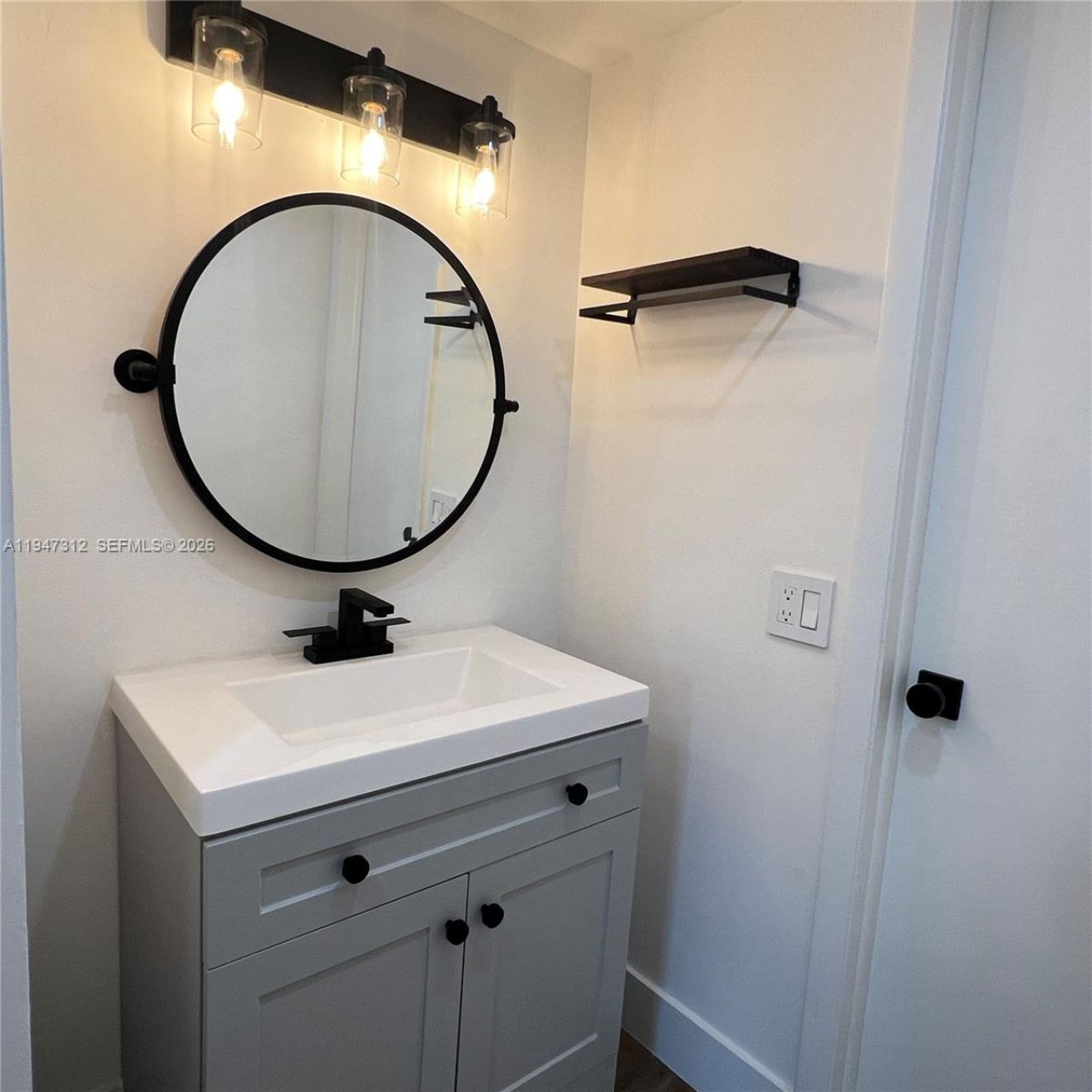 8425 NW 8th St, Unit 406, Miami, FL 33126 Photo