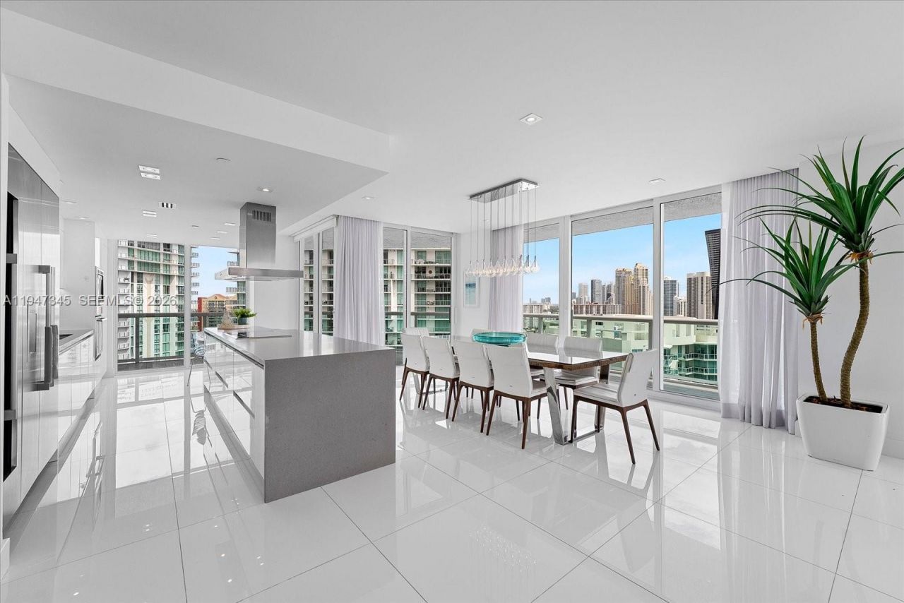 16500 Collins Ave , Unit 2451, Sunny Isles Beach, FL 33160 Photo