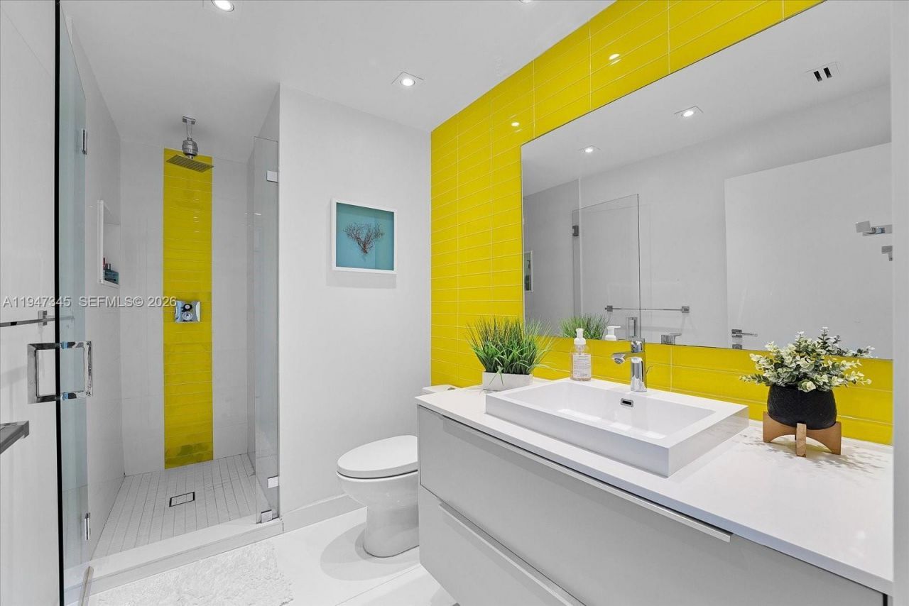 16500 Collins Ave , Unit 2451, Sunny Isles Beach, FL 33160 Photo