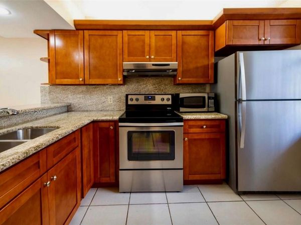 1520 Whitehall Dr, Unit 101, Davie, FL 33324