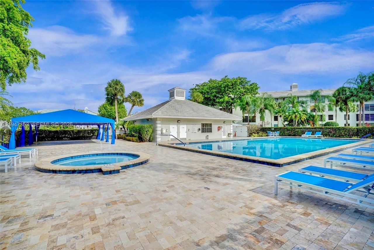 1520 Whitehall Dr, Unit 101, Davie, FL 33324 Photo