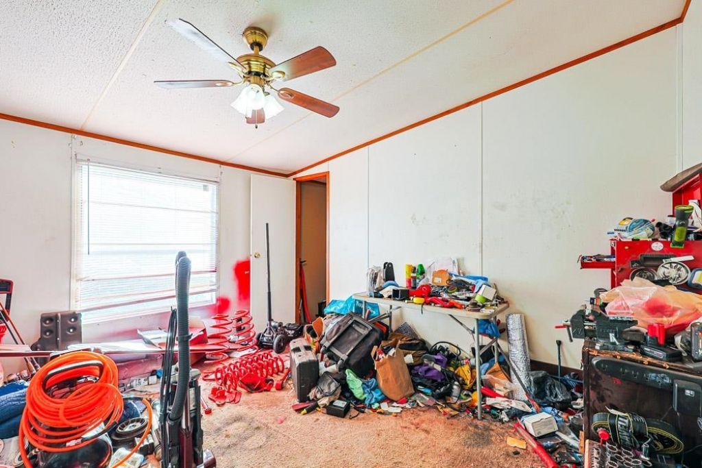 8670 Laurel Wood Dr. Photo 16