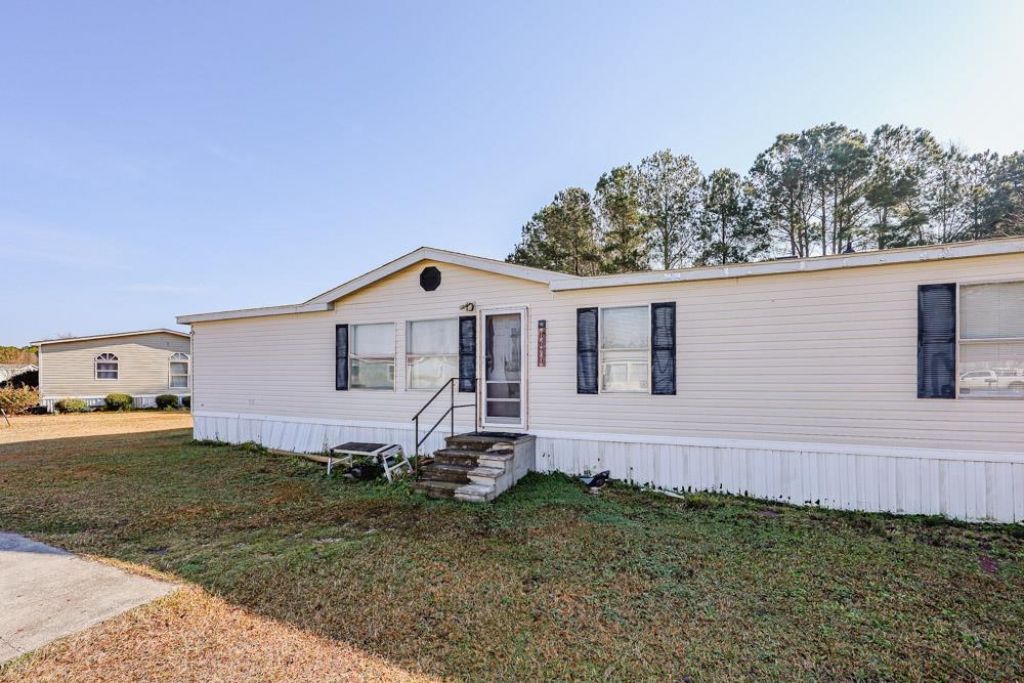 8670 Laurel Wood Dr. Photo 24