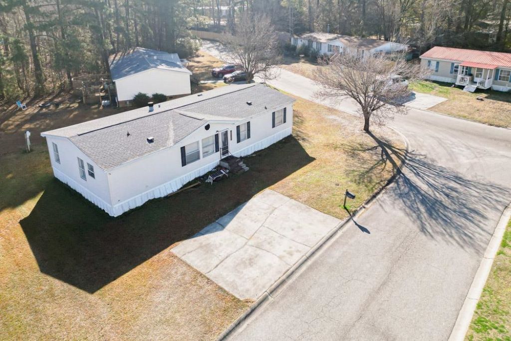 8670 Laurel Wood Dr. Photo 25